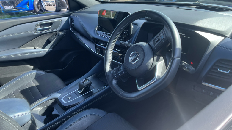 Nissan Qashqai 1.3 DiG-T MH 158 Tekna 5dr Xtronic Petrol Hatchback